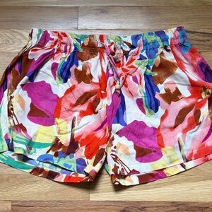 Women’s Floral Print Shorts in Pink/Red/Multi